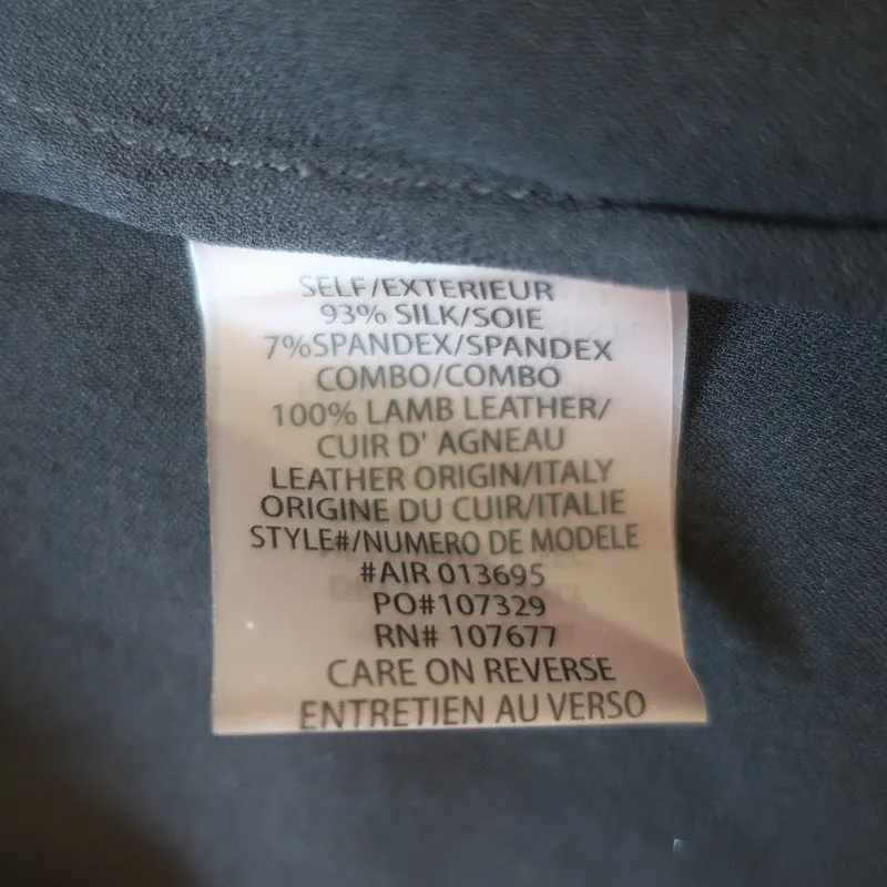 Alice   Olivia AIR Haut à encolure bateau en soie extensible avec garniture en cuir noir Taille Très Petite