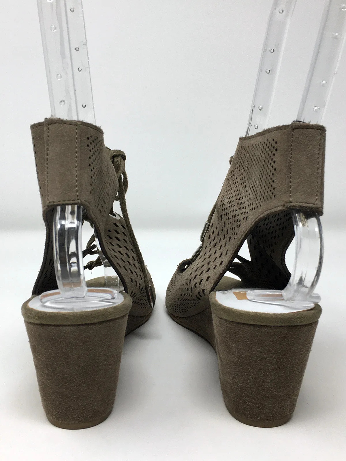 Dolce Vita Taille 9 Sandales Triangle Perforées à Points Taupe NWOB