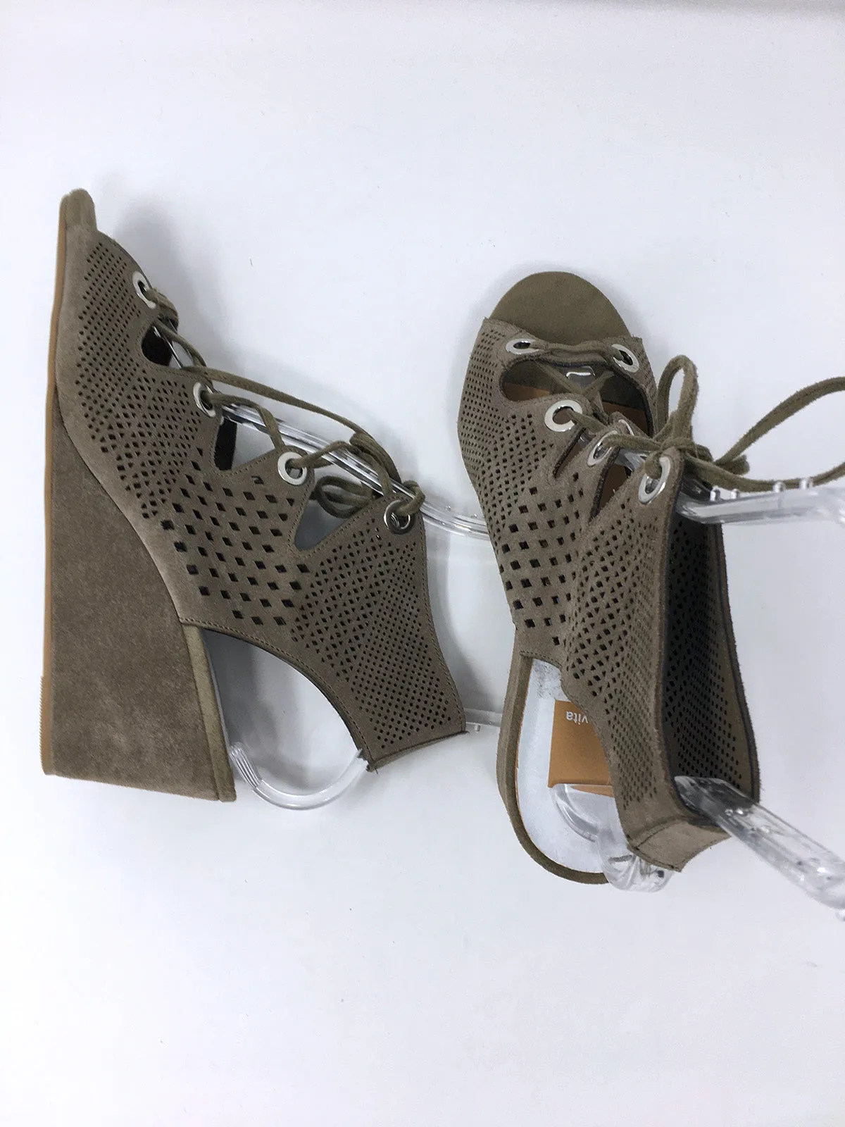 Dolce Vita Taille 9 Sandales Triangle Perforées à Points Taupe NWOB
