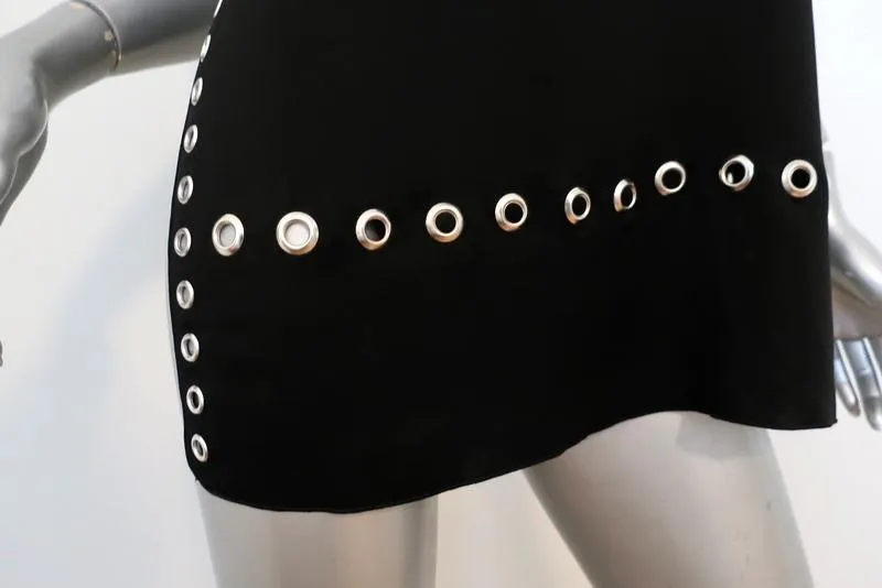 Elizabeth and James Haut Khan Noir en Crêpe Satin avec Finitions à Oeillets Taille Très Petite