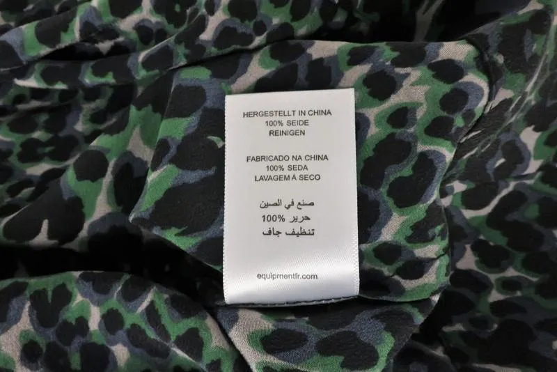 Blouse Abeline en soie à imprimé léopard Taille Très Petite Haut à manches cloche