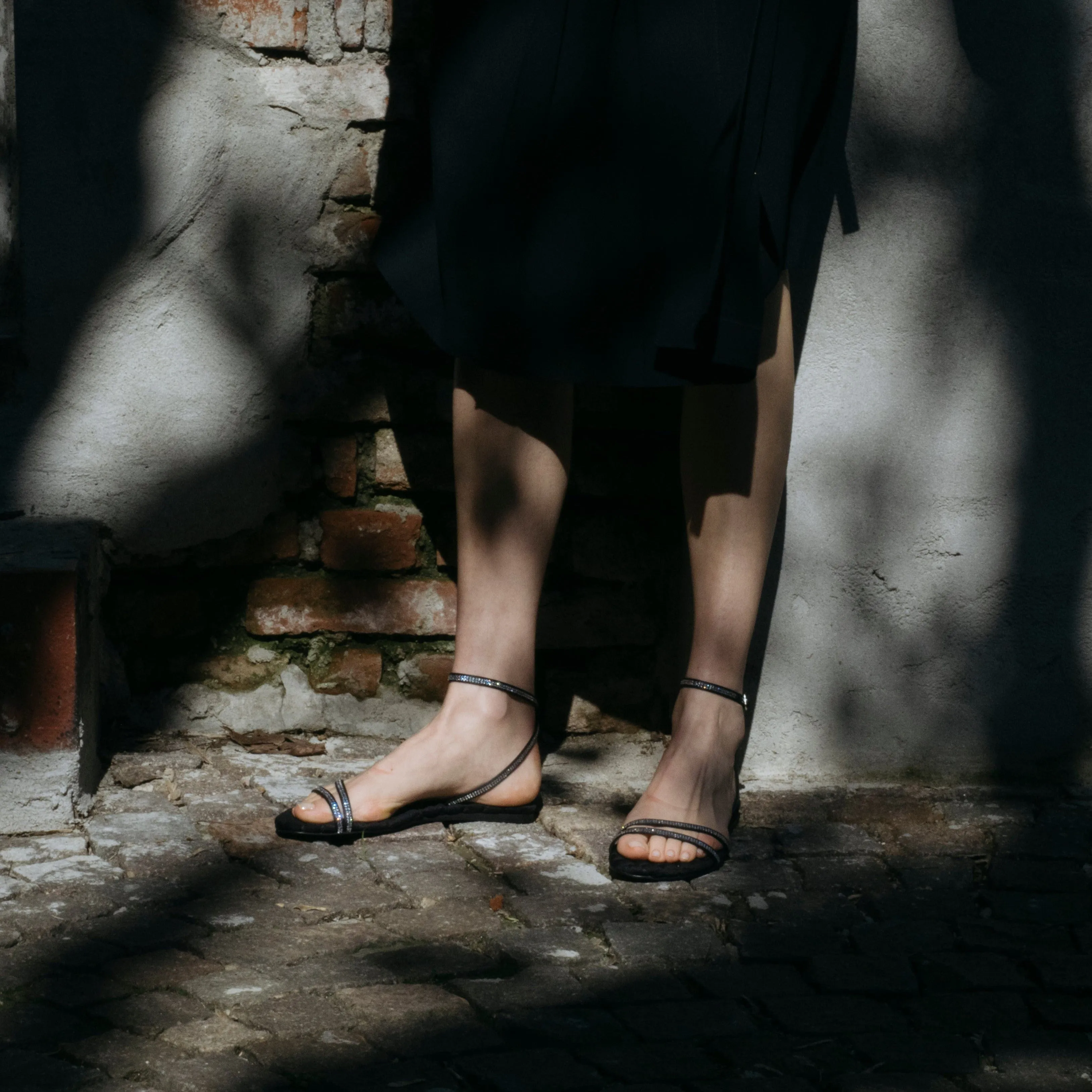 Sandales Faye Vegan en coton rembourré | Cristal noir