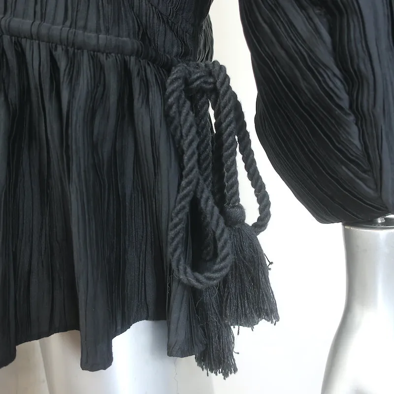 Jonathan Simkhai Haut à manches blouson et cordon noir en satin plissé taille 6