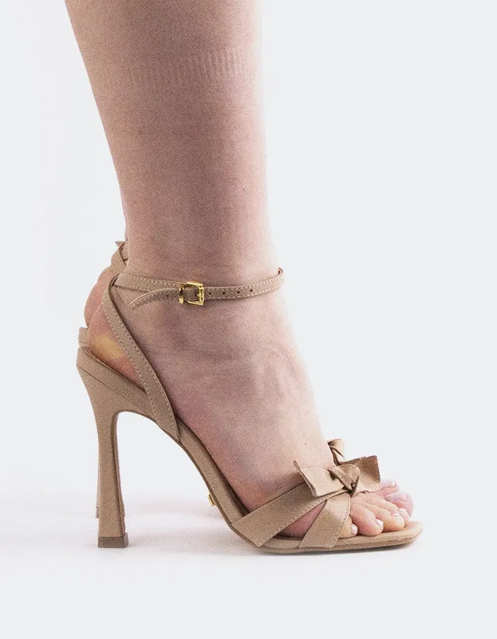 Kiley Cuir Nu