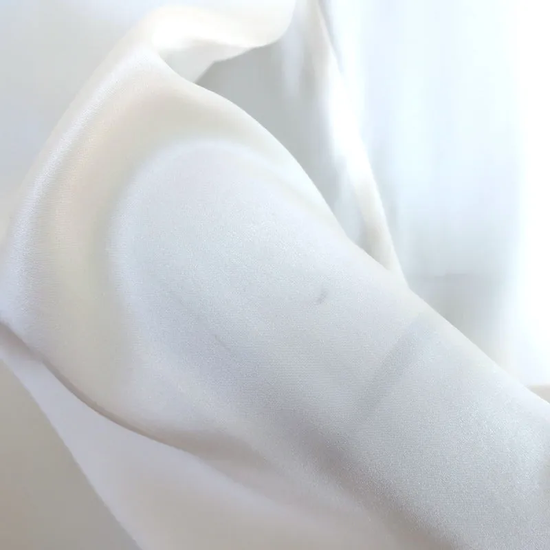 Blouse Bianca en Soie Charmeuse Crème Taille Large à Manches Longues