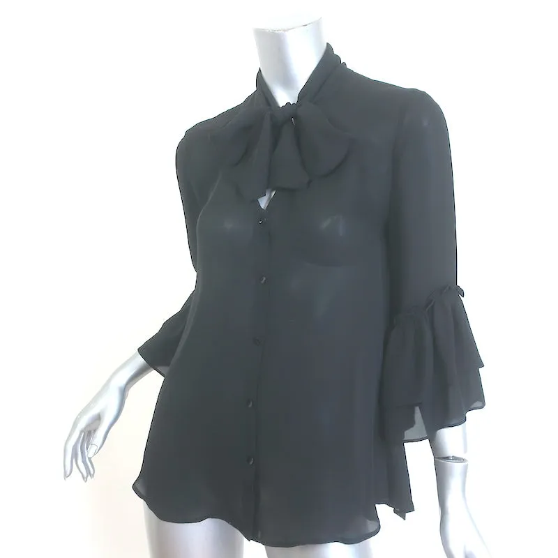 L'Agence Desa Blouse à Nœud Papillon Noir en Soie Taille Petite Haut à Manches à Volants