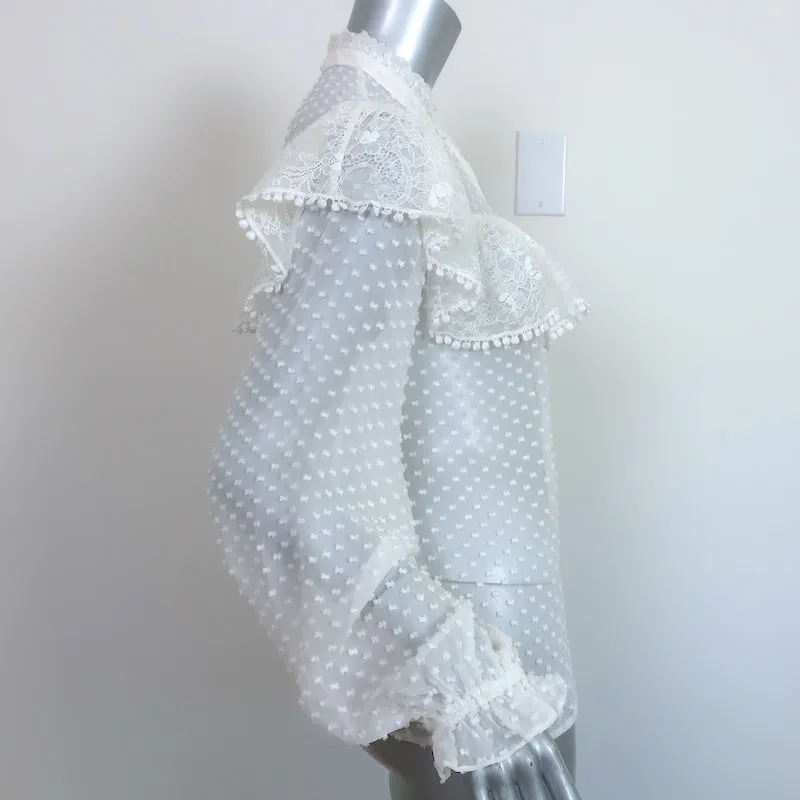 LoveShackFancy Blouse Erica à Volants Crème avec Dentelle en Pois Suisse Taille Moyenne