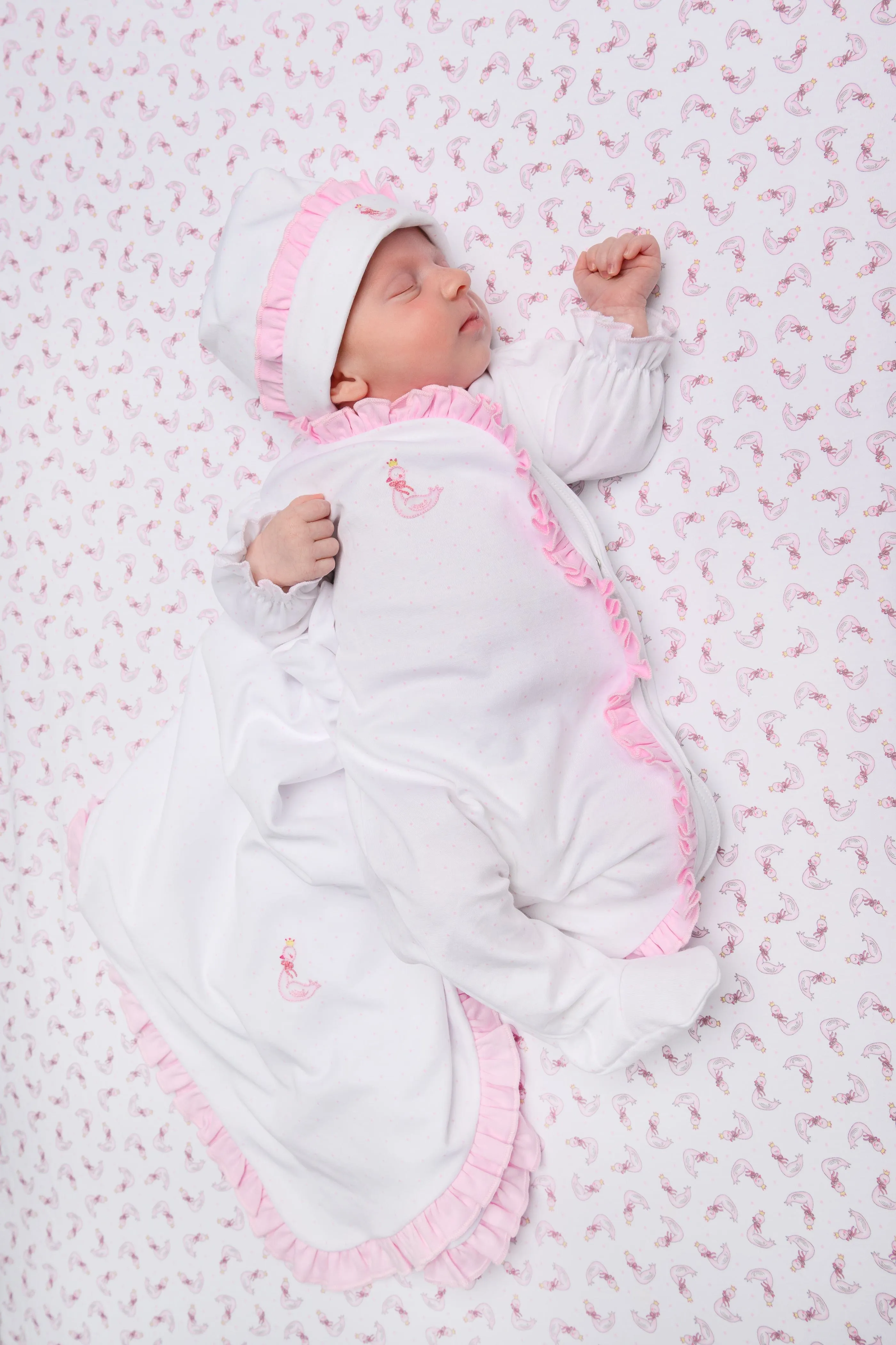 Magnolia Baby Body pour bébé fille avec broderie de cygne et volants croisés en blanc