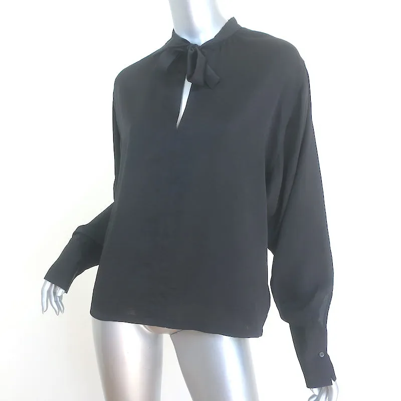 Maje Loiso Blouse à Noeud Noir en Crêpe Satin Taille 1 Haut à Manches Longues