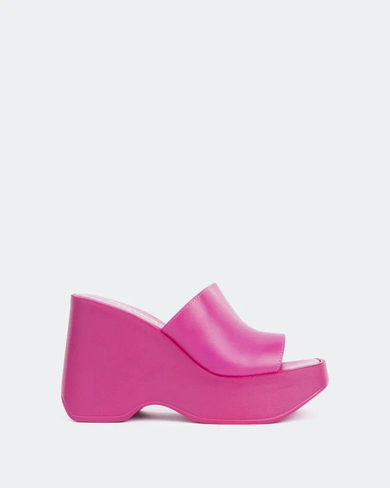 Cuir Fuchsia Mousse