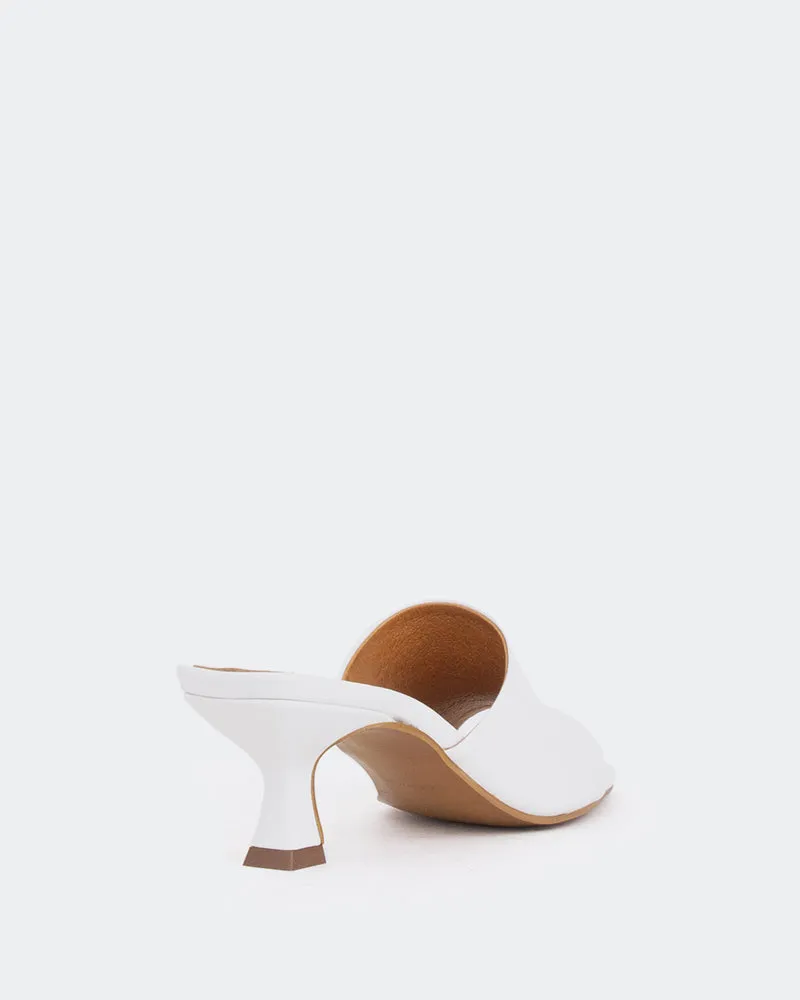Neptune Cuir Blanc/White Leather