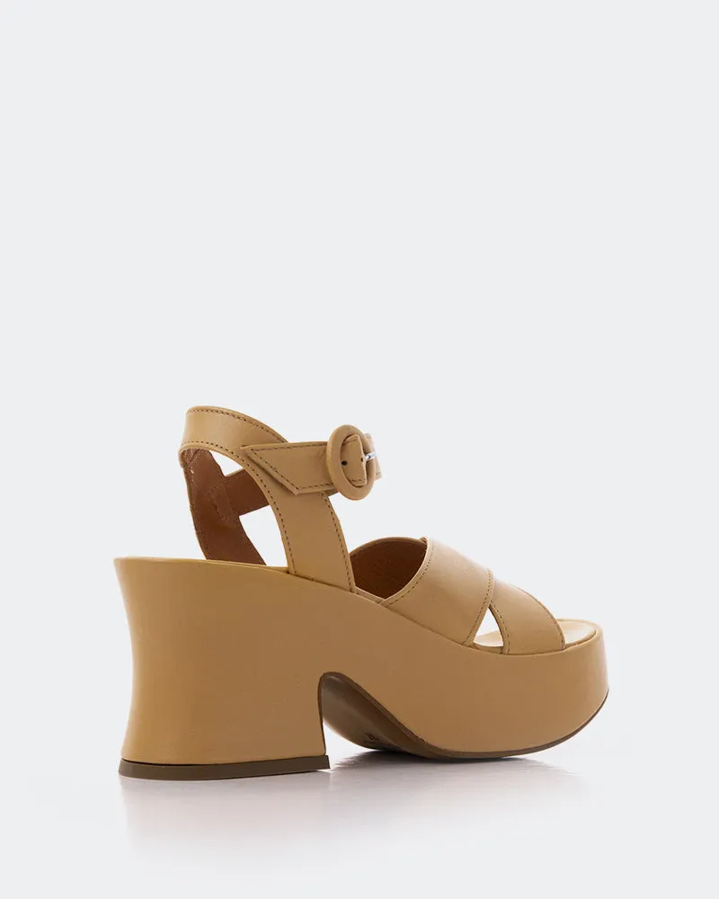 Nerissa Cuir de Chameau