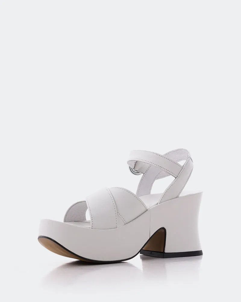 Nerissa Cuir Blanc
