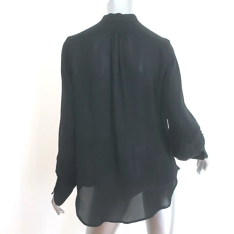 Nili Lotan Blouse à Manches Longues en Soie Noire Taille Moyenne Haut à Encolure en V