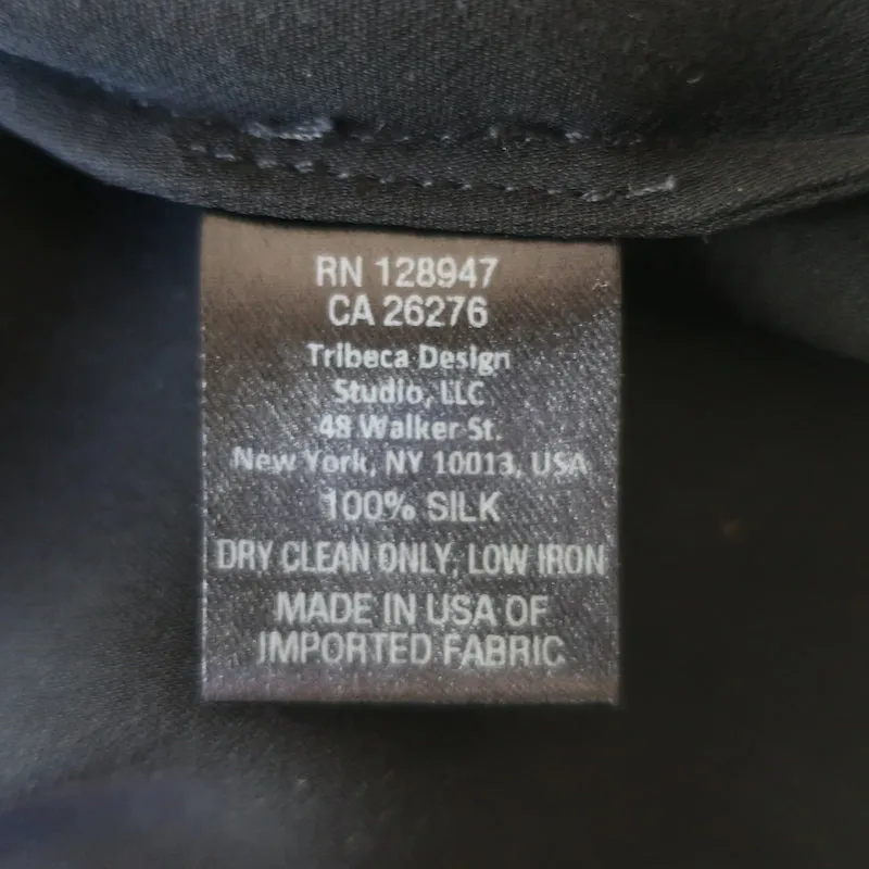 Nili Lotan Blouse à Manches Longues en Soie Noire Taille Moyenne Haut à Encolure en V