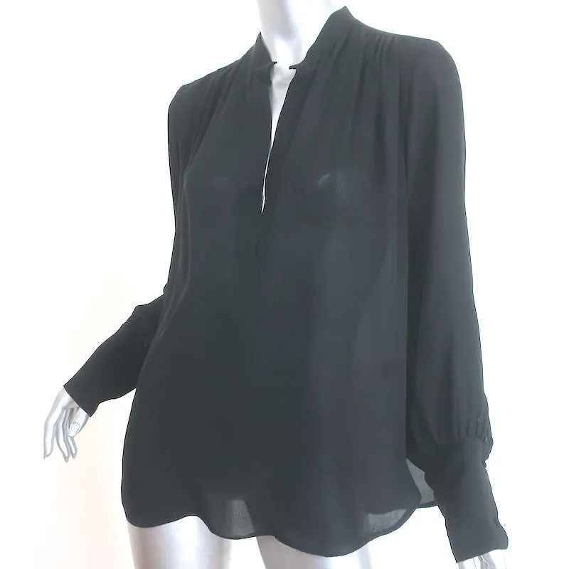 Nili Lotan Blouse à Manches Longues en Soie Noire Taille Moyenne Haut à Encolure en V