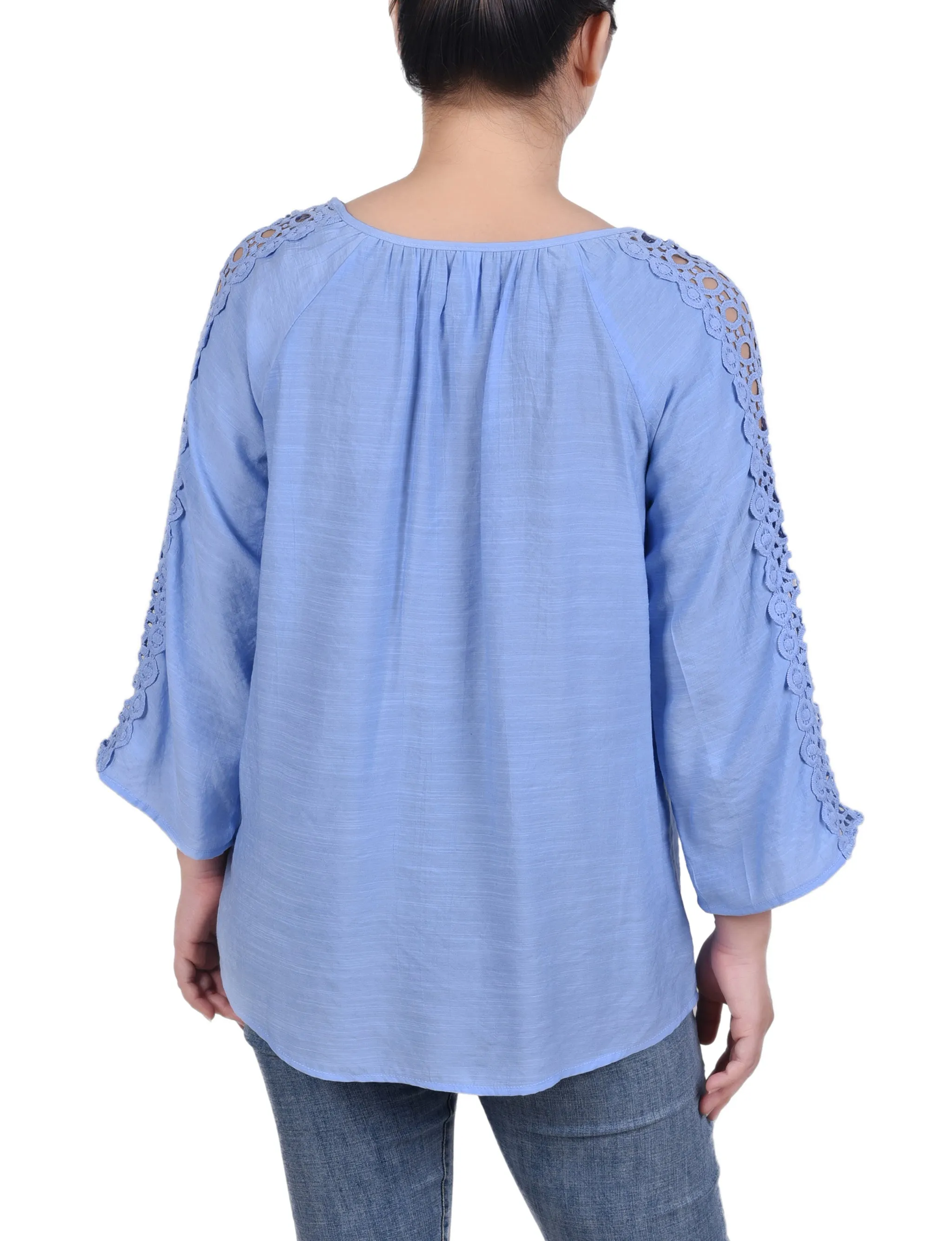 Blouse à détails crochetés avec manches 3/4