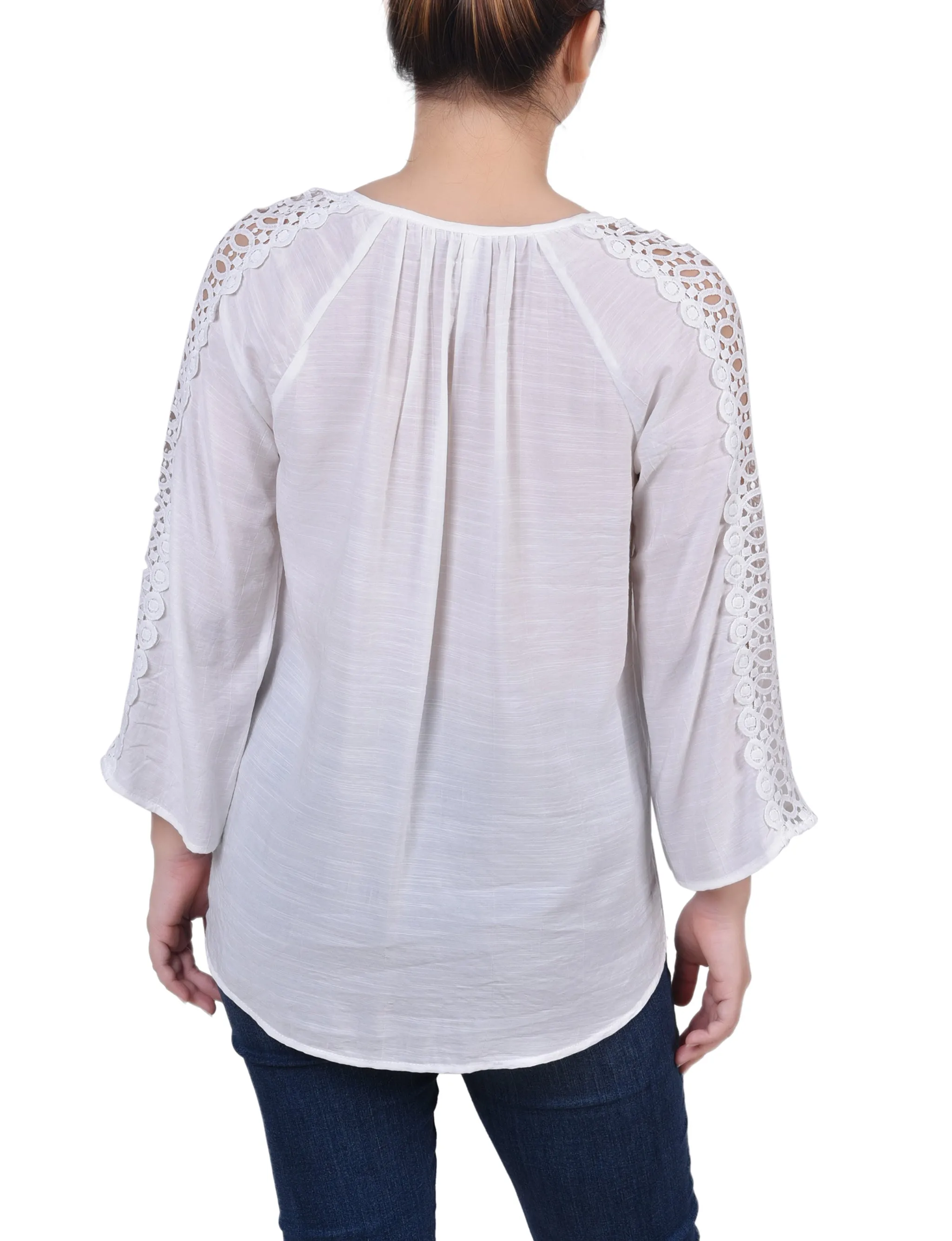 Blouse à détails crochetés avec manches 3/4