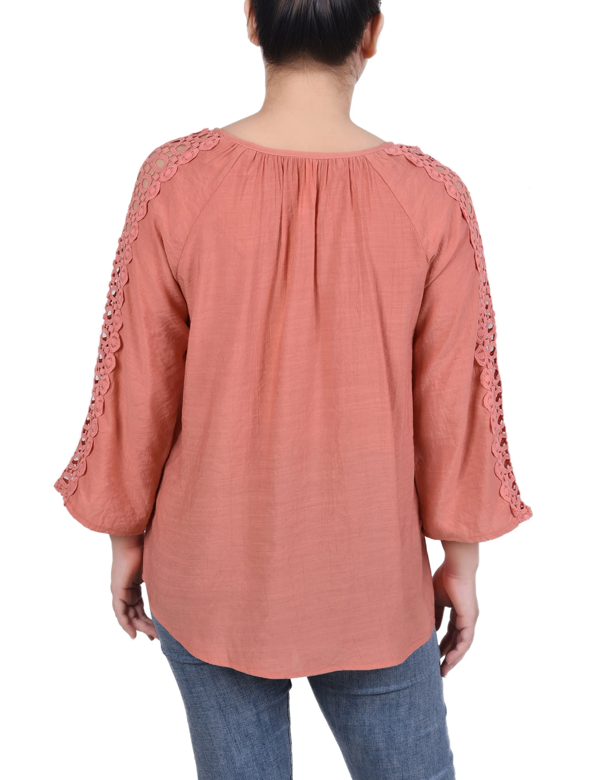 Blouse à détails crochetés avec manches 3/4