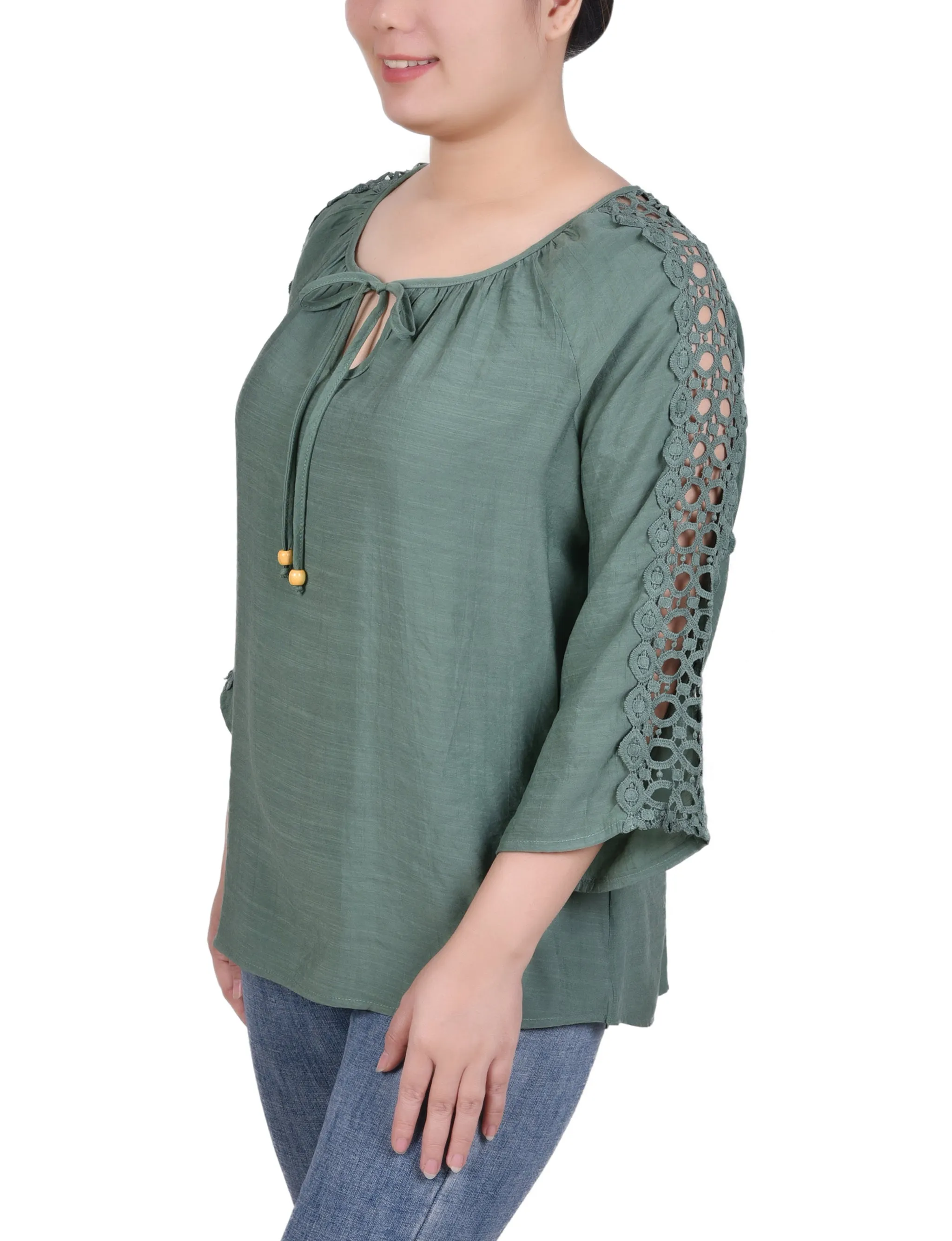 Blouse à détails crochetés avec manches 3/4