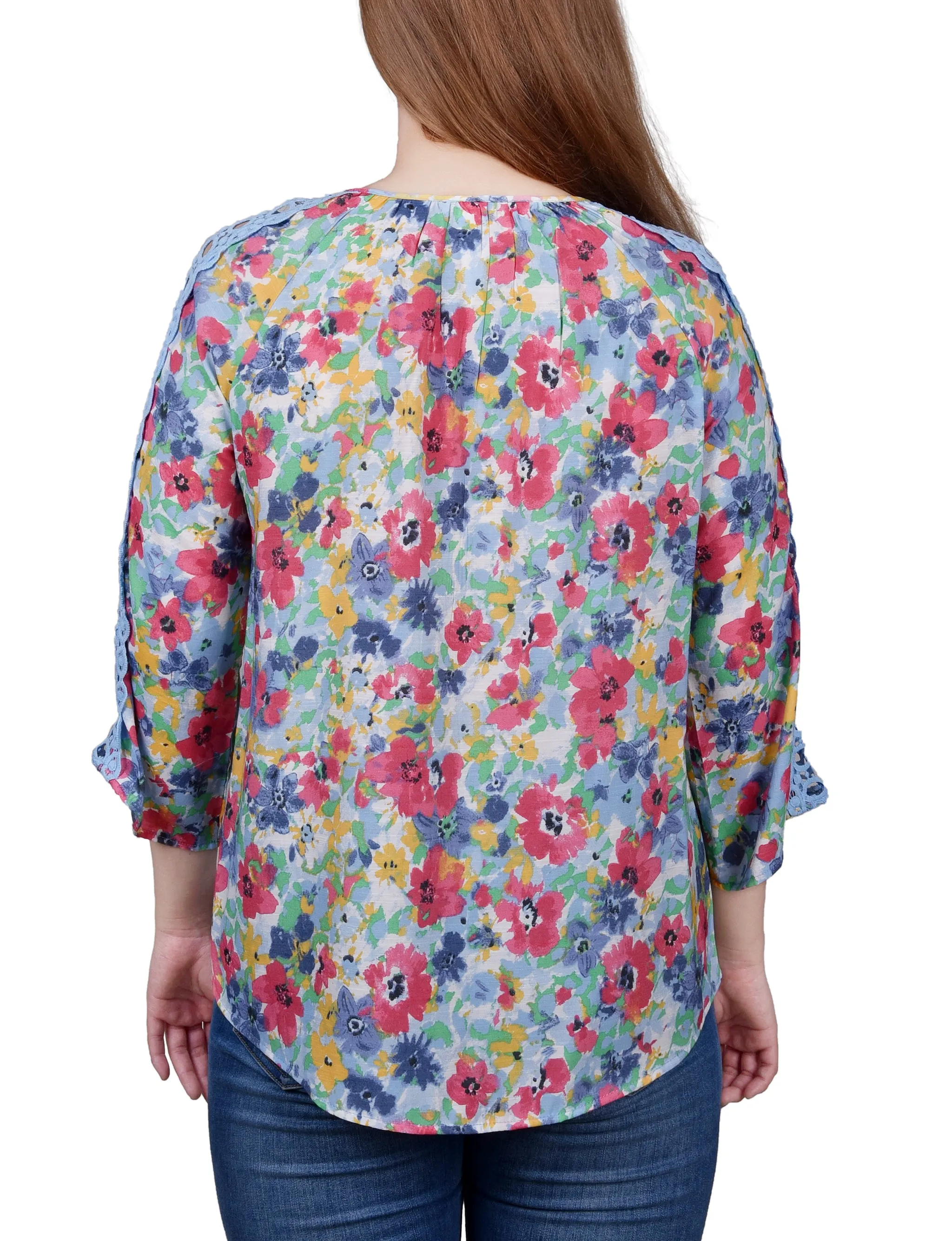 Blouse à détails crochetés avec manches 3/4
