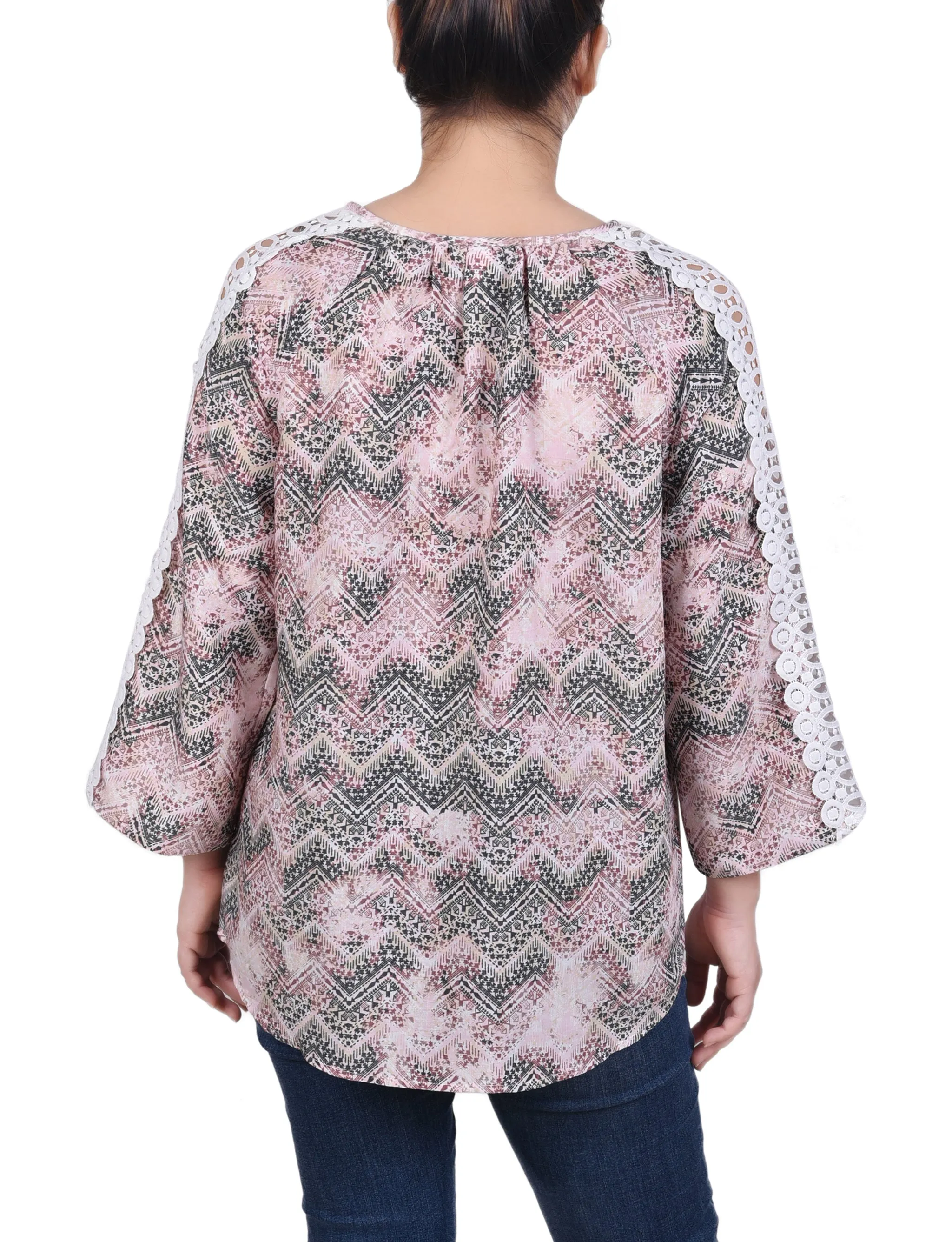 Blouse à détails crochetés avec manches 3/4