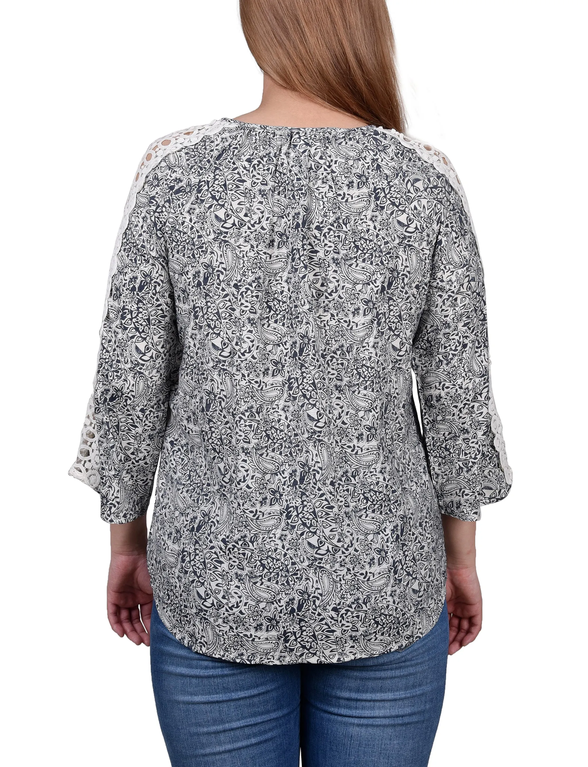 Blouse à détails crochetés avec manches 3/4