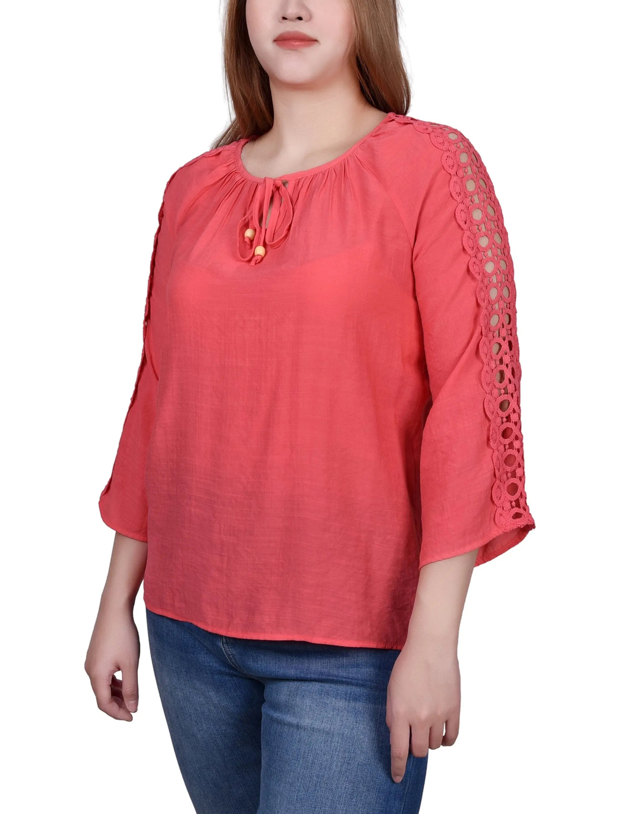 Blouse à détails crochetés avec manches 3/4