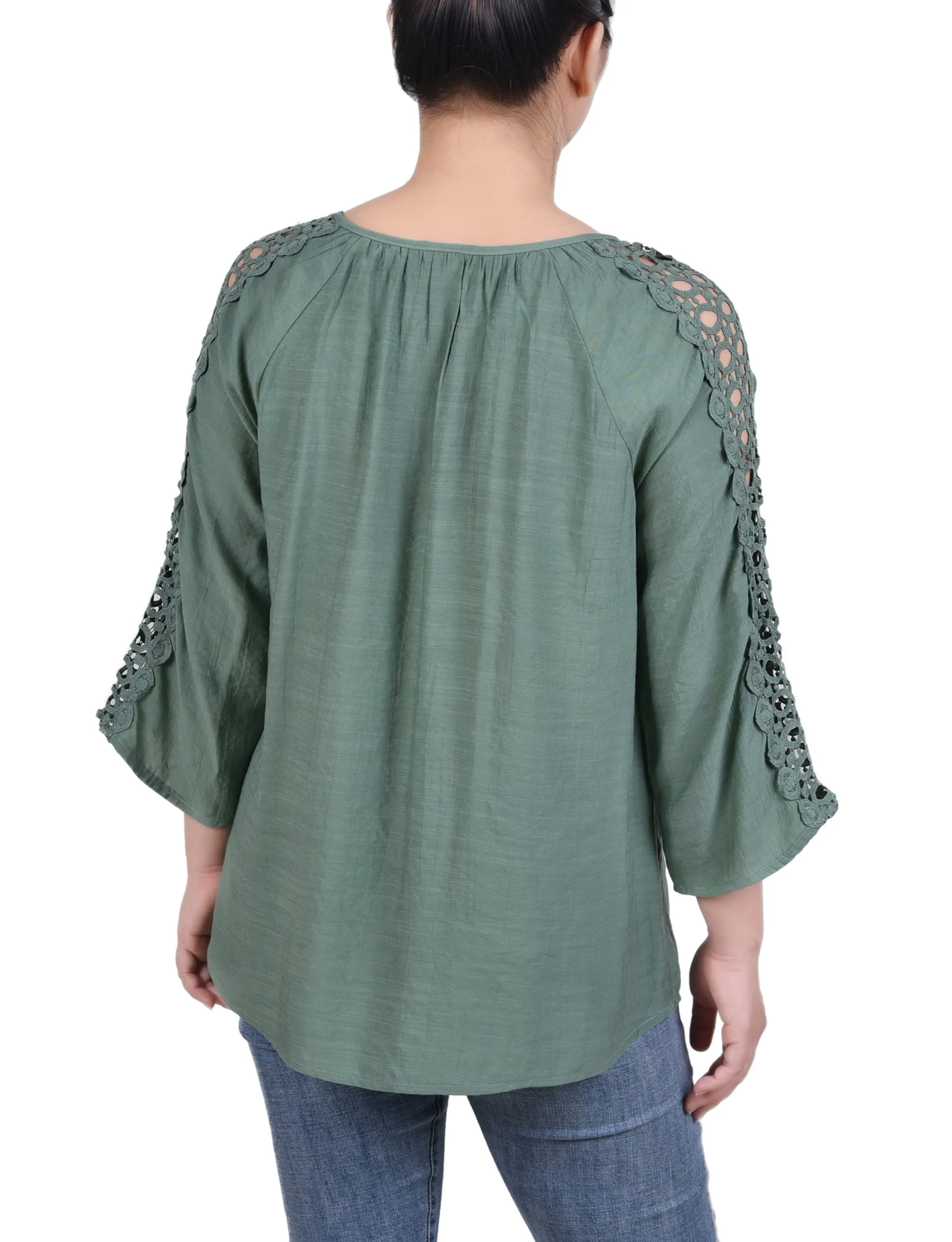 Blouse à détails crochetés avec manches 3/4
