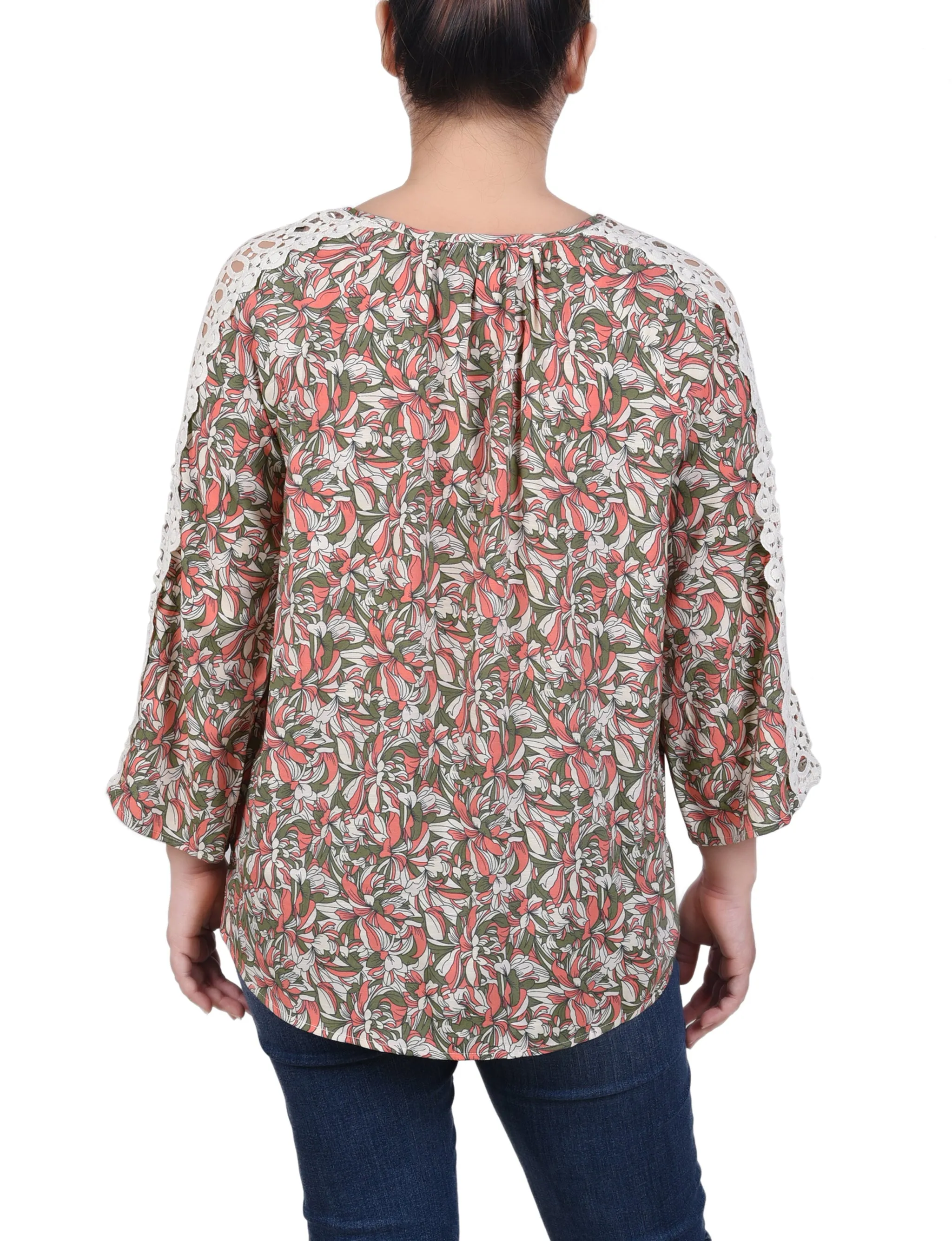 Blouse à détails crochetés avec manches 3/4