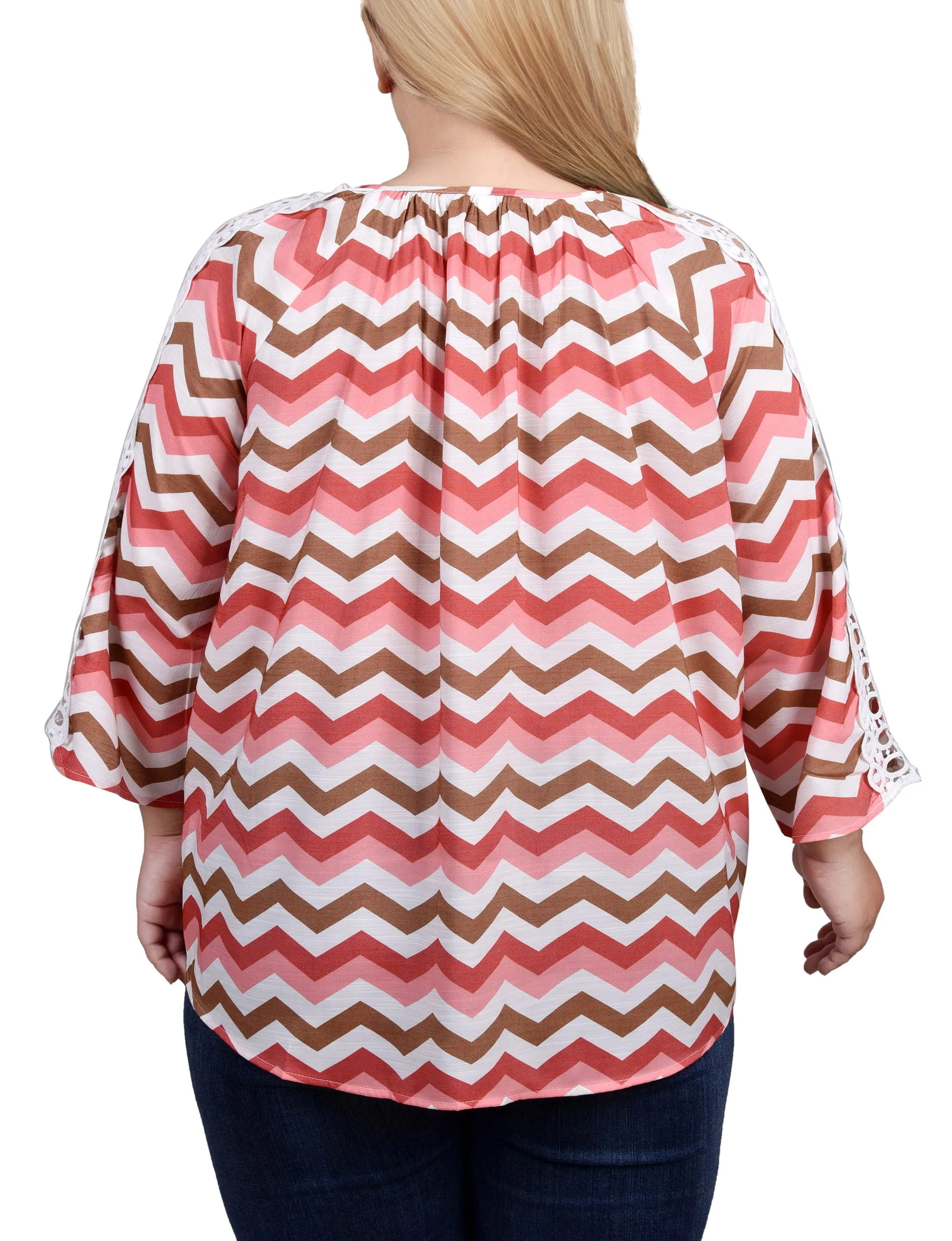 Blouse taille plus avec détails en crochet et manches 3/4