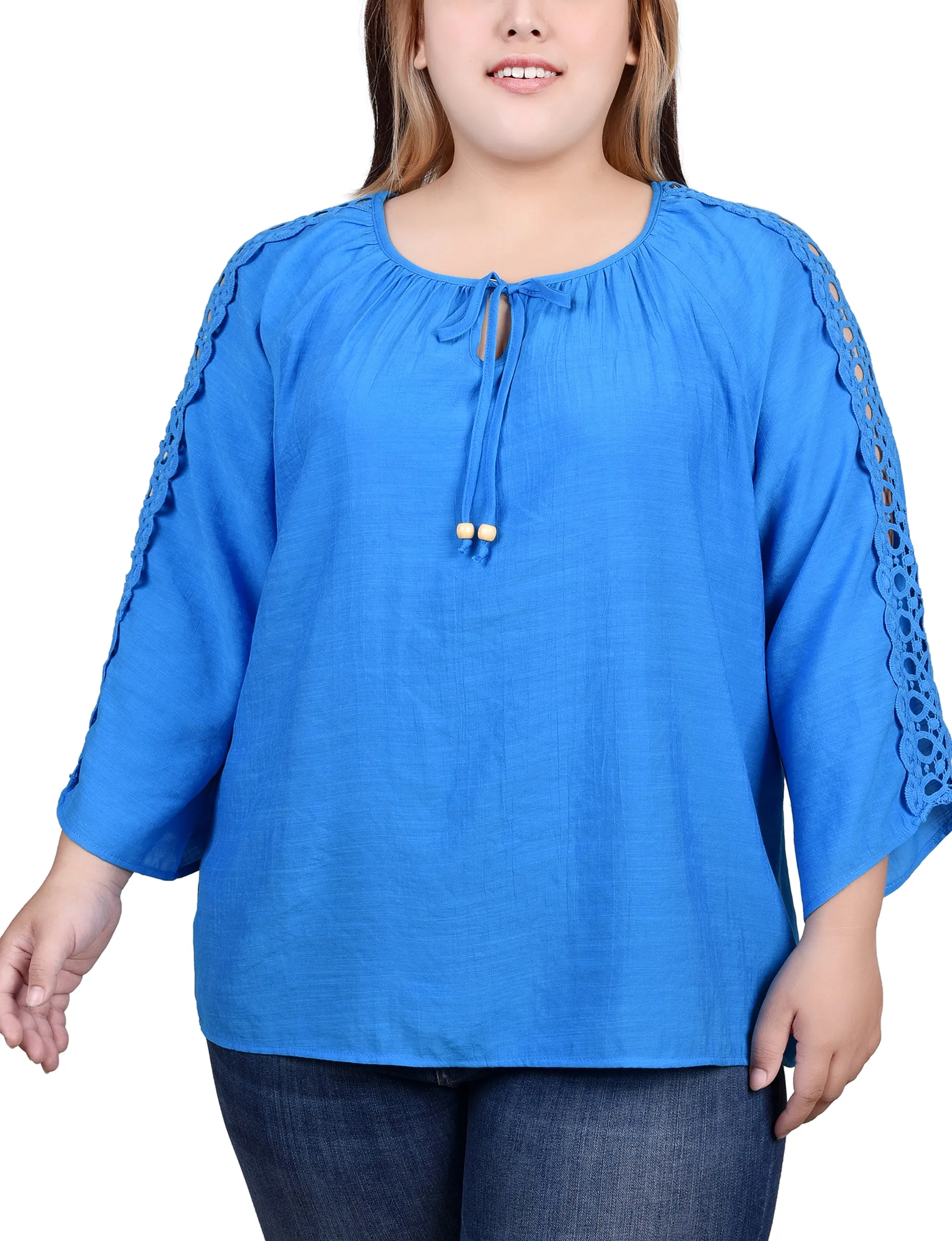 Blouse taille plus avec détails en crochet et manches 3/4