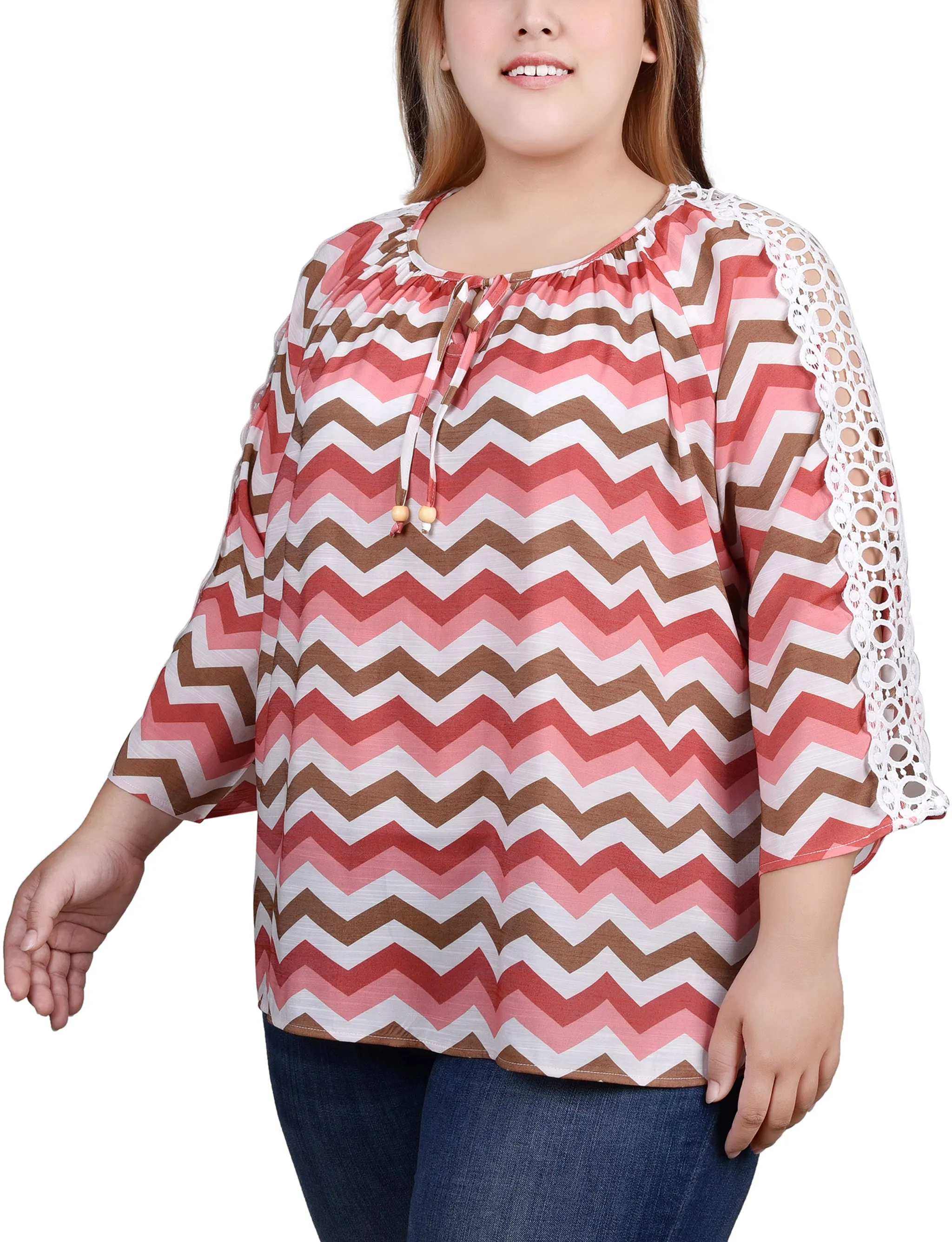 Blouse taille plus avec détails en crochet et manches 3/4