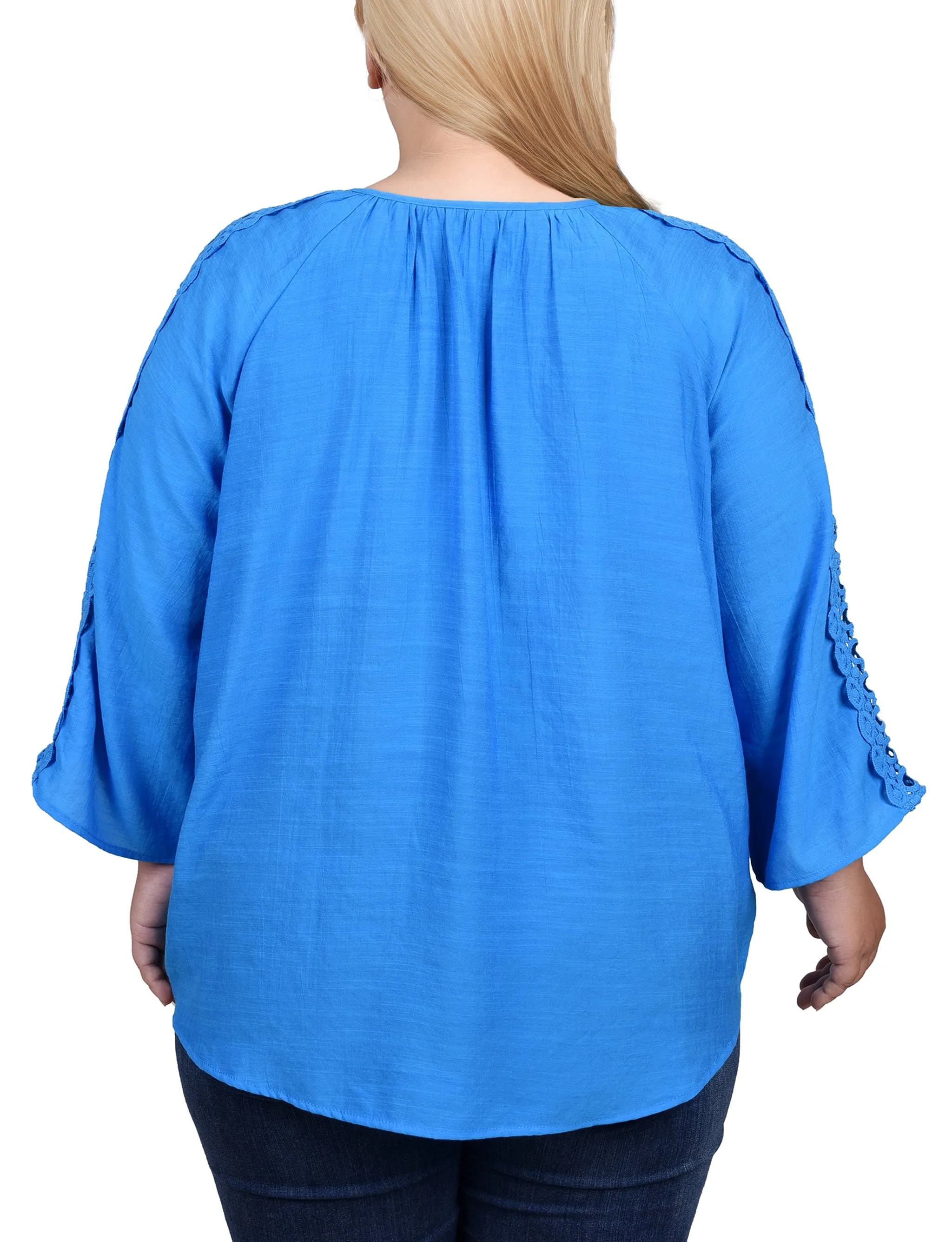 Blouse taille plus avec détails en crochet et manches 3/4