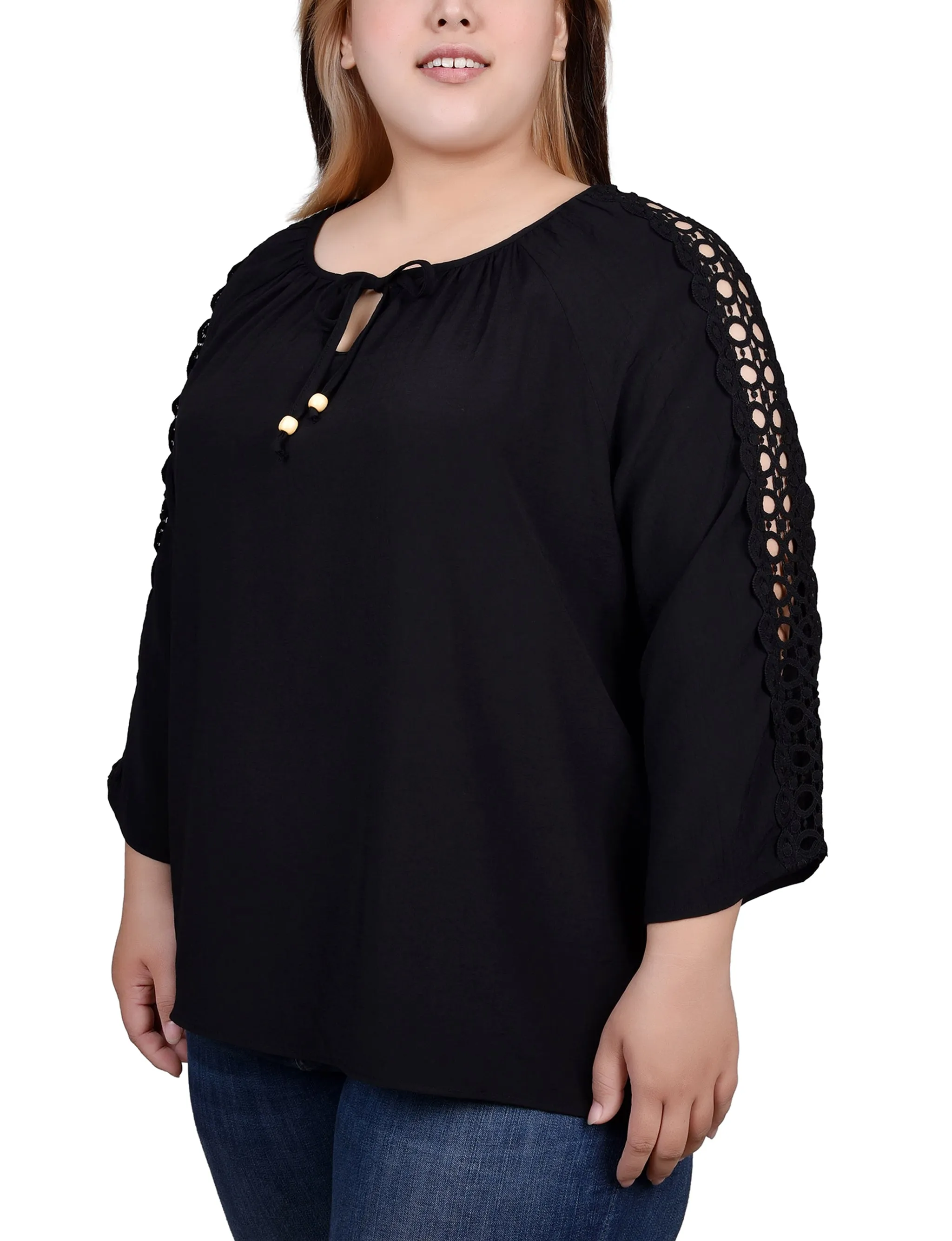 Blouse taille plus avec détails en crochet et manches 3/4