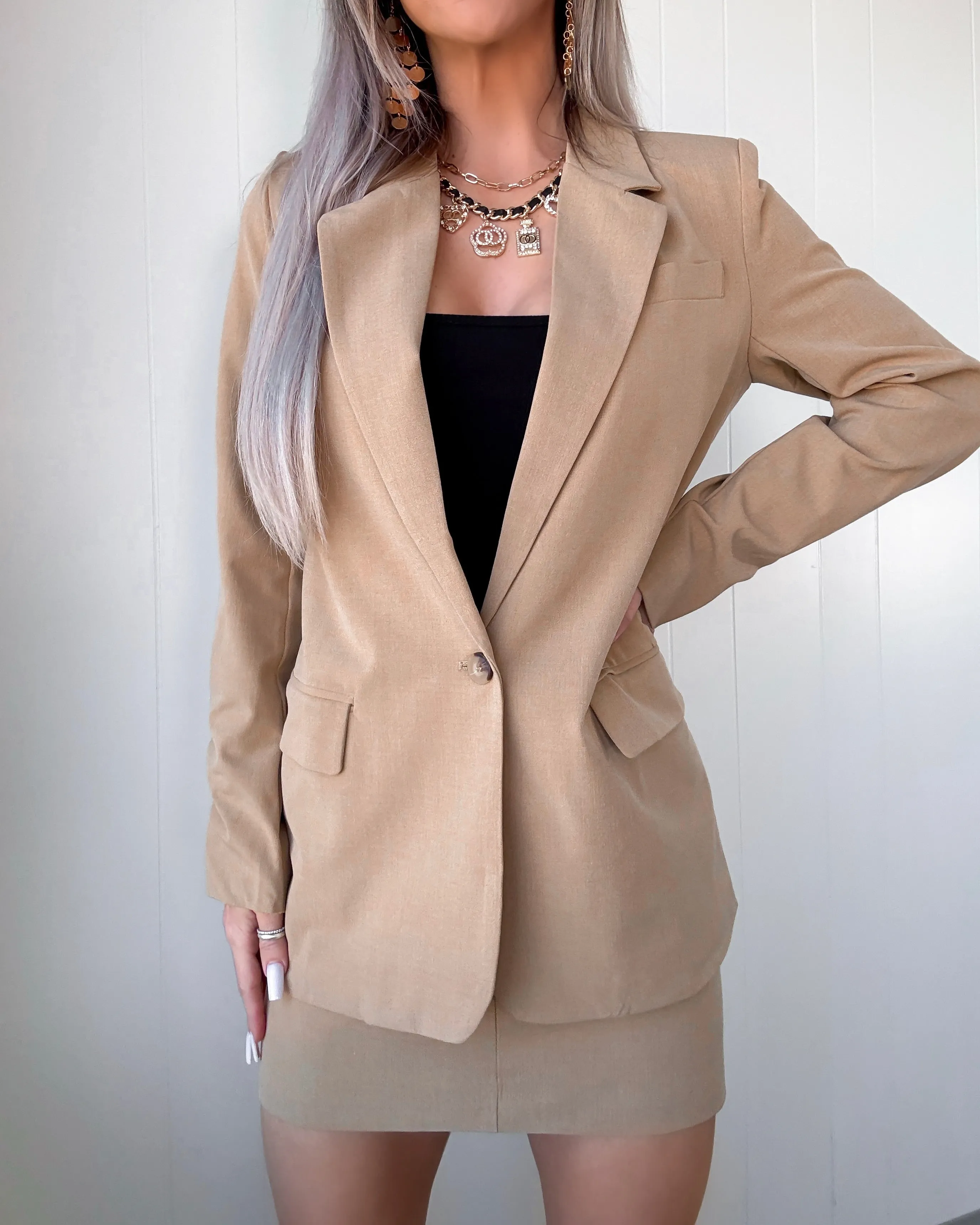 Ensemble Veste Structurée et Jupe Power Poise - Camel