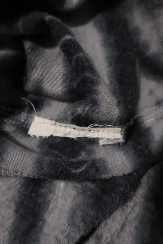 Raquel Allegra Haut déchiré à boutons devant Gris Tie Dye Taille 1 Blouse sans manches
