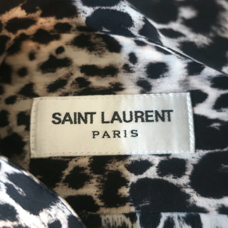 Saint Laurent Blouse sans manches à boutons en soie imprimée léopard Taille 36