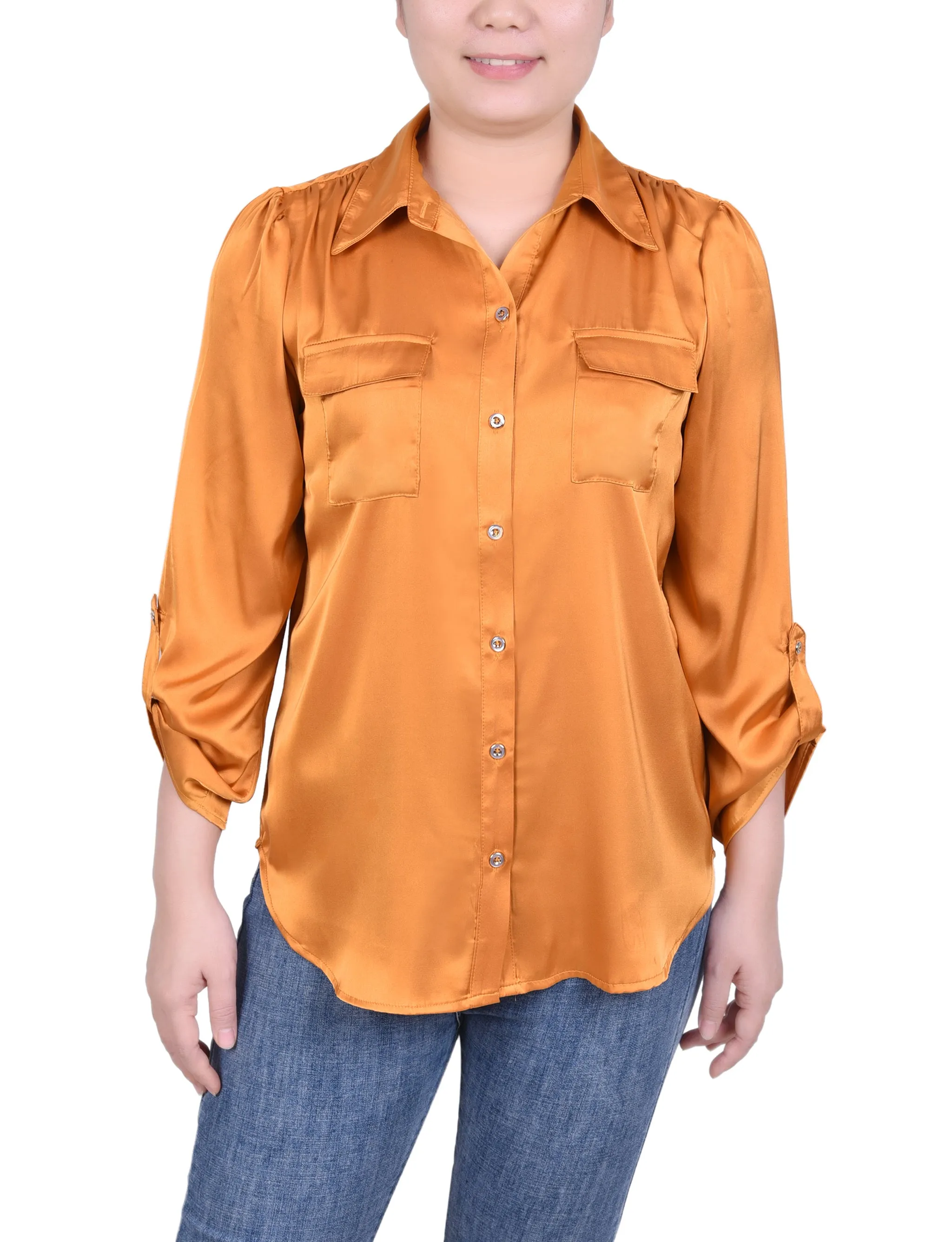 Blouse en satin à manches longues avec patte