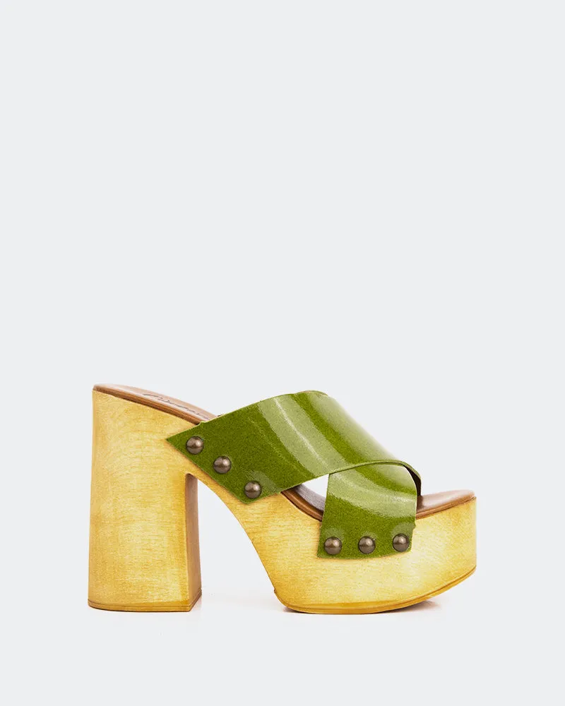 Cuir vert torsadé