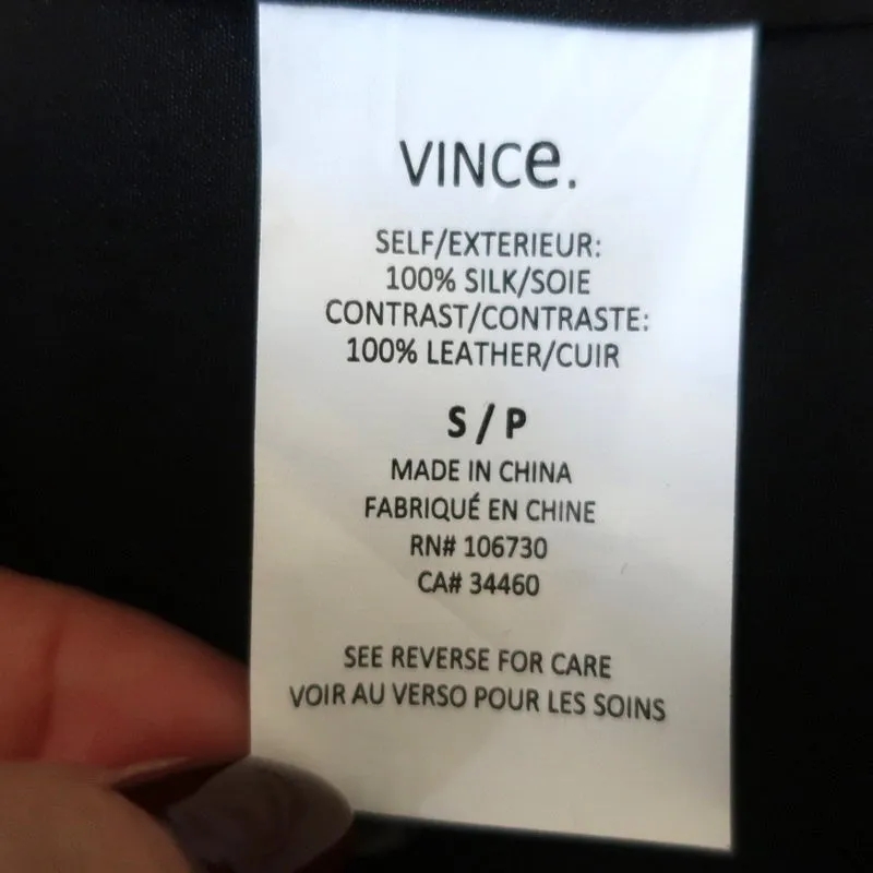 Vince Débardeur Noir en Soie avec Garniture en Cuir Taille Petite Blouse sans Manches